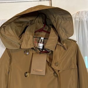 Burberry Kensington Detachable Hooded Trench Coat Women’s Size 2 Belted